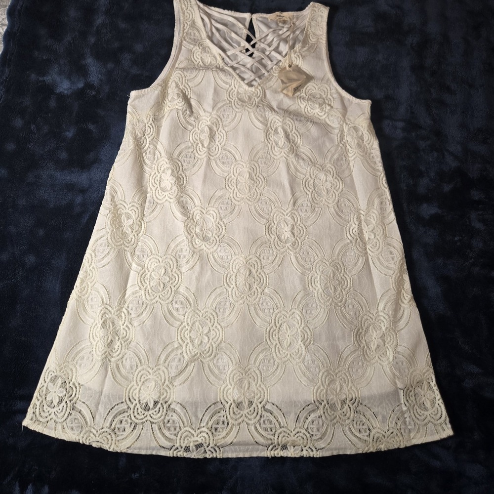 Entro Lacy Romantic Sleeveless  Ivory Off White Lined Dress V-neck Boutique‎ NWT